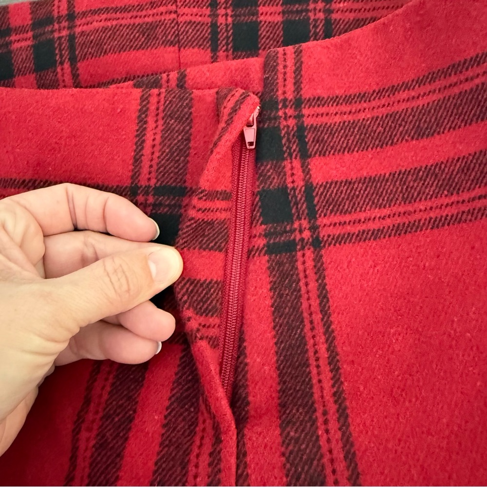 British Khaki Tartan Plaid Red and Black Women's Mini Skirt Size 4 - Picture 6 of 9
